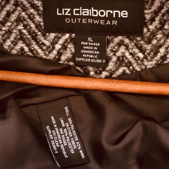 Gorgeous Tweed Coat by Liz Claiborne size Xl - Picture 6 of 6